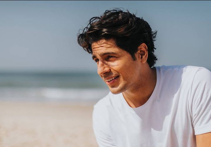 Sidharth Malhotra Is Feeling Overwhelmed For THIS Reason; See Post...