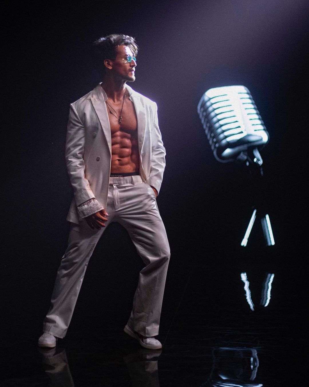Tiger Shroff Shares A Preview Of His Second Single Casanova; Music Video To Be Out On 13th January