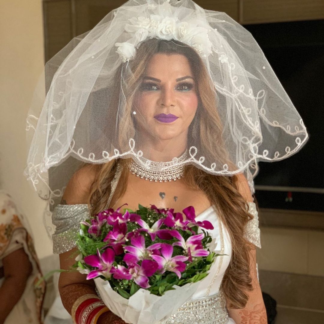 Bigg Boss 14 Finalist Rakhi Sawant Hints She Might Divorce Husband Ritesh Says Her Marriage With Him Is Illegal 
