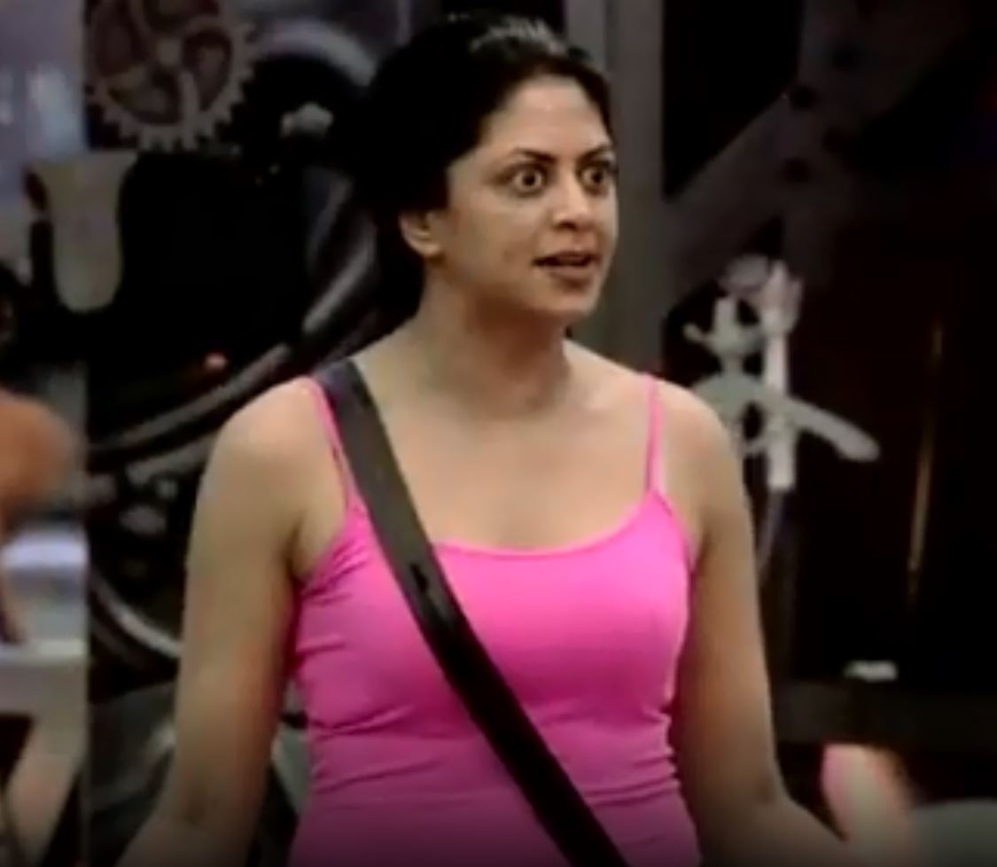 Bigg Boss 14 Contestant Kavita Kaushik Calls Out Troll, Decides To Take Action