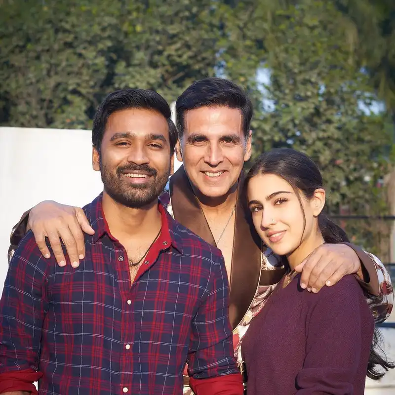 Sara Ali Khan Wraps Up Atrangi Re; Apologies To Akshay Kumar For Stalking Him, Thanks Dhanush & Anand L. Rai In A Note