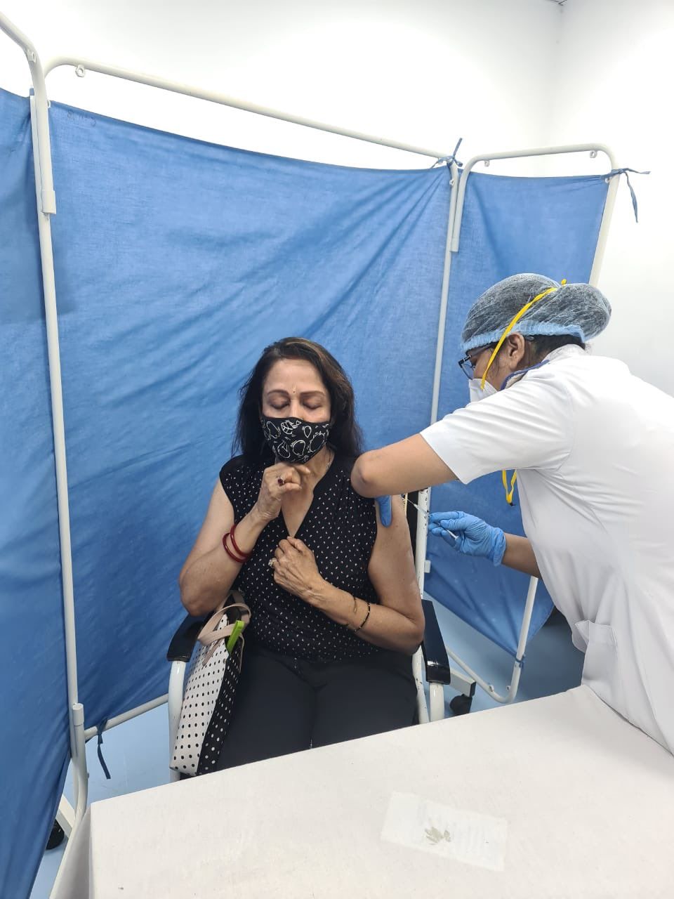 Hema Malini Receives COVID-19 Vaccine Shot; Shares Pictures From The Hospital