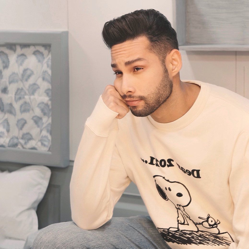 Siddhant Chaturvedi Confirms Testing Positive For Covid-19, The Actor Quarantined At Home Says, 'Tackling This Head On'