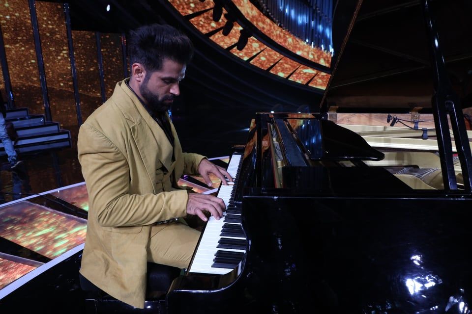 Indian Idol 12: Rithvik Dhanjani Gets To Play A.R. Rahman's Piano After Learning How To Play During The Lockdown
