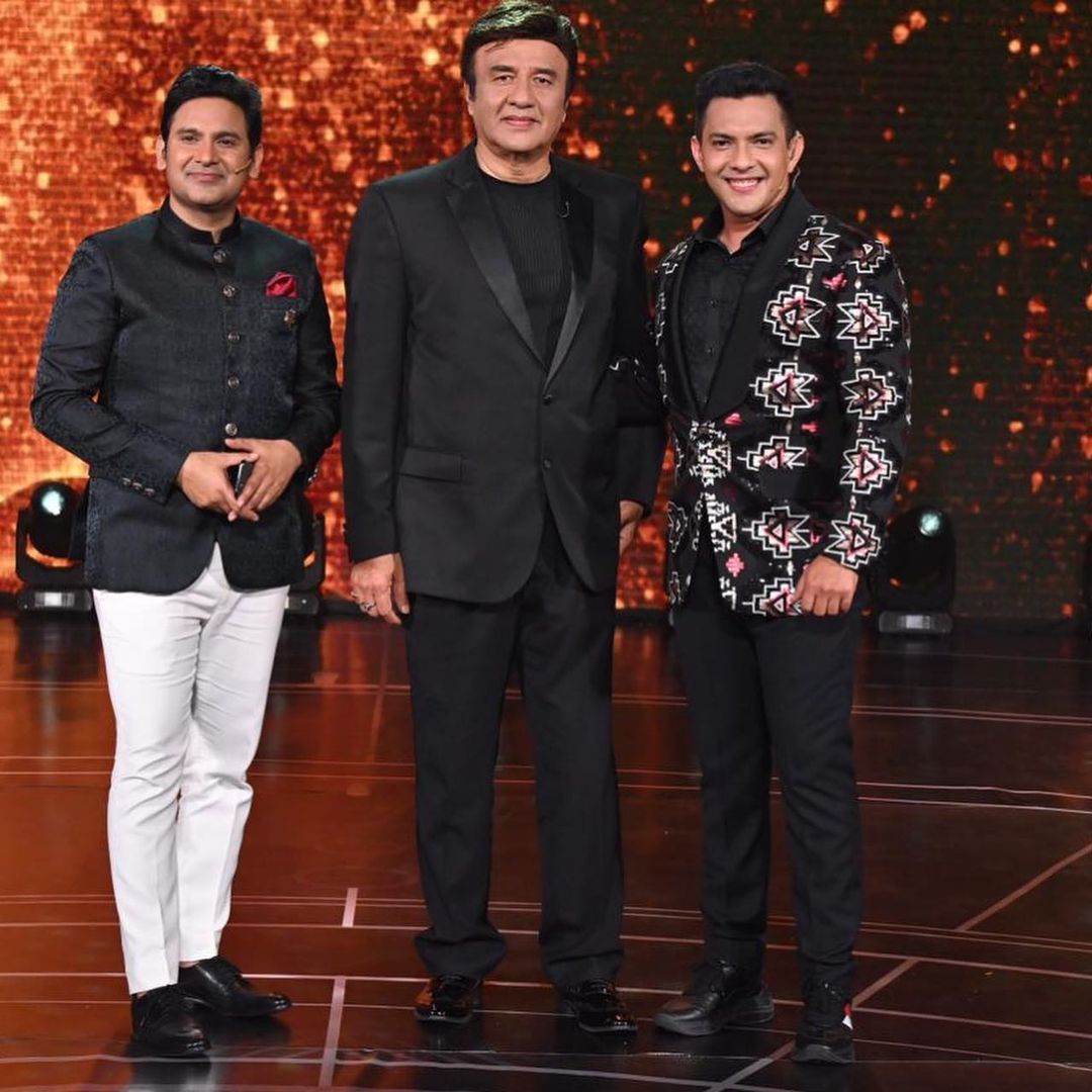 Indian Idol 12: Manoj Muntashir, Anu Malik To Fill In For Judges; Aditya Narayan Returns As Host Post COVID-19 Recovery