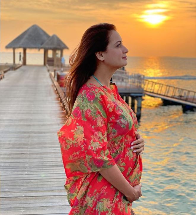 Thappad Actress Dia Mirza Announces Pregnancy With An Adorable Post Flaunting Her Baby Bump