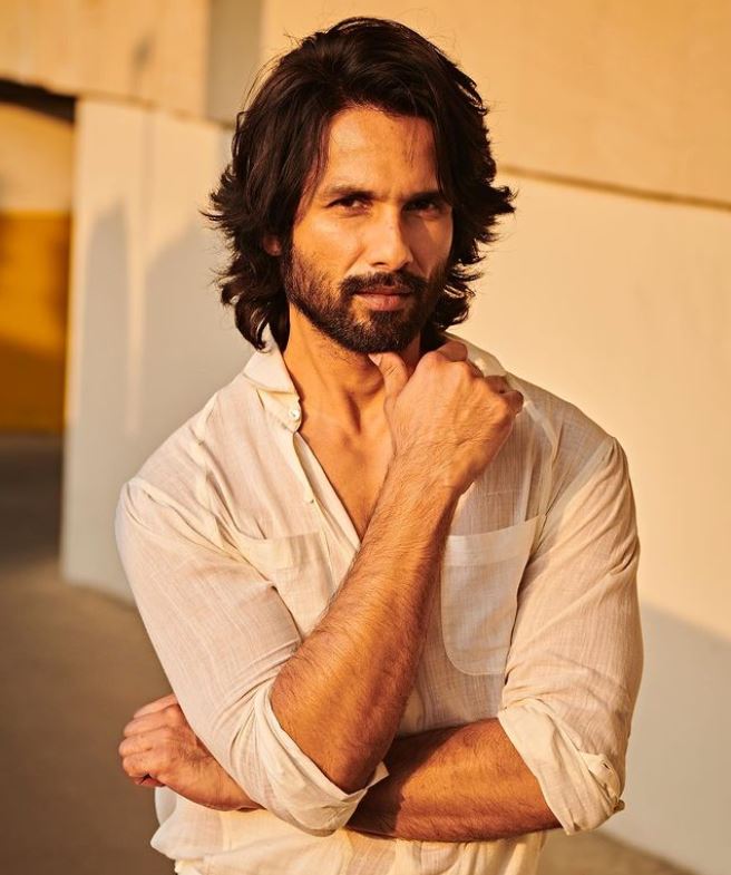 Shahid Kapoor Shares 'Picture Of Happiness' Along With Monday Motivation; See Post