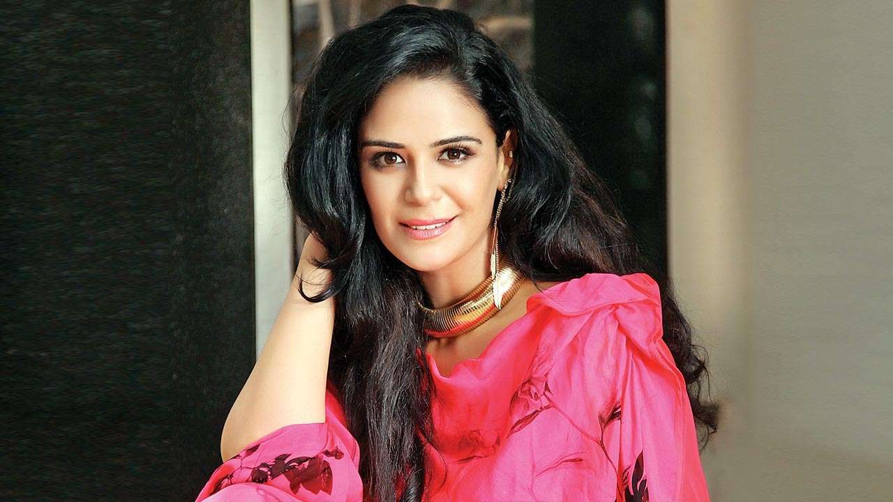 Mona Singh To Comeback To TV After 5 Years, Will Host The Season 2 Of Crime Show Mauka-E-Vardaat