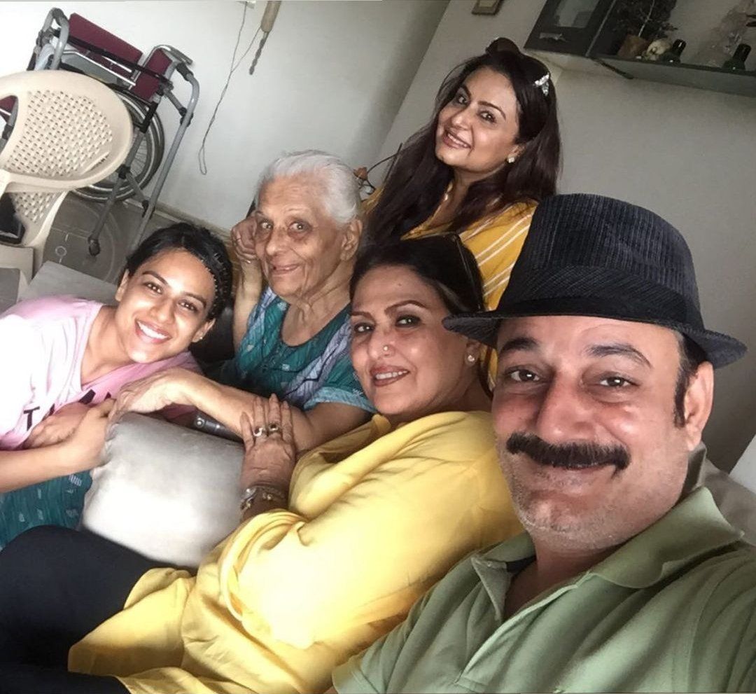 Sarabhai Vs Sarabhai Actress Tarla Joshi Passes Away; Nia Sharma, Anju Mahendroo Pay Last Tribute