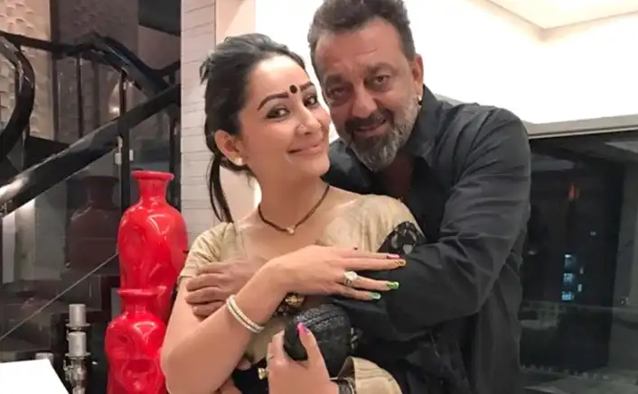 Maanayata Dutt says it's impossible to get a picture with Sanjay Dutt and her latest post is the proof