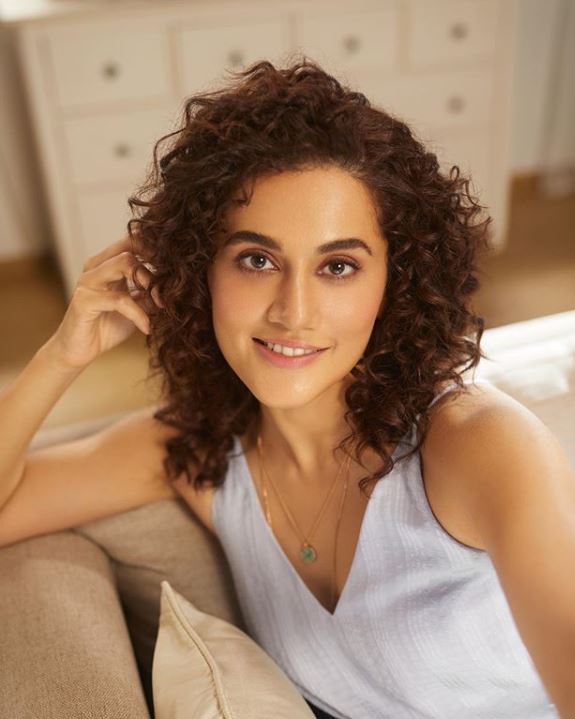 Taapsee Pannu turns producer, starts production house 'Outsiders Films'