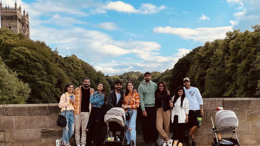 Anushka-Virat pose with KL Rahul-Athiya in this postcard worthy group picture from Durham; See more photos of the group