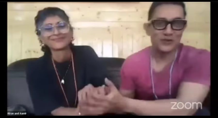 आमिर खान-किरण राव डिवोर्स के बाद पहले वीडियो में हाथ पकड़े आए नज़र, बोले- ‘आप लोगों को शॉक लगा होगा’! 