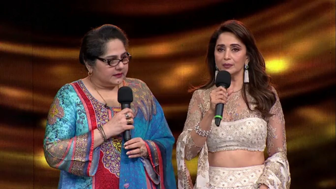 Madhuri Dixit hands Shagufta Ali a cheque of Rs. 5 lakhs on Dance Deewane sets as actress talks about her financial woes