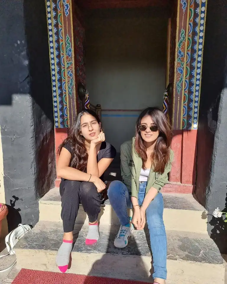Sara Ali Khan, Radhika Madan enjoy 'prakriti, sukh, shanti' on their Ladakh trip together