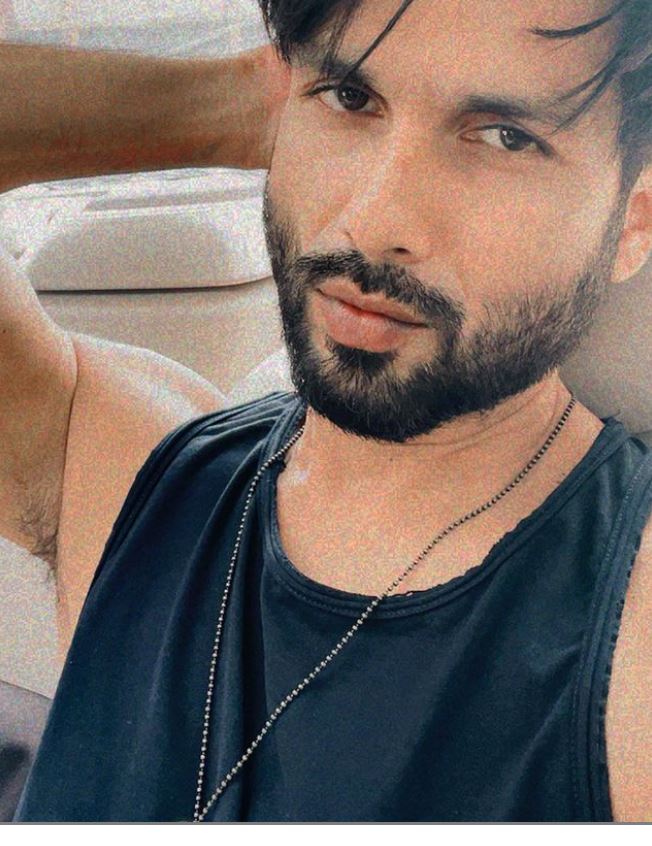 Shahid Kapoor's new selfie reminds wife Mira Rajput of Kylie Jenner, check it out...