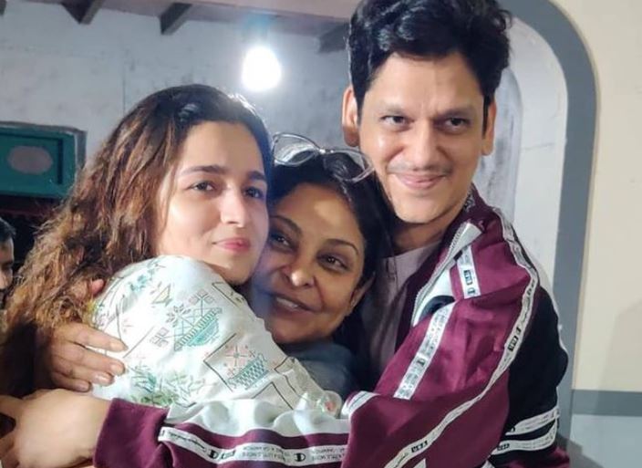 Shefali Shah wraps up 'Darlings', posts pictures with co-star Alia Bhatt and Vijay Varma