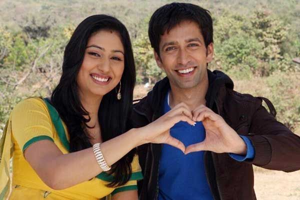 Disha Parmar bags the lead role opposite Nakuul Mehta in Bade Acche Lagte Hain 2 after Divyanka Tripathi passes it up?