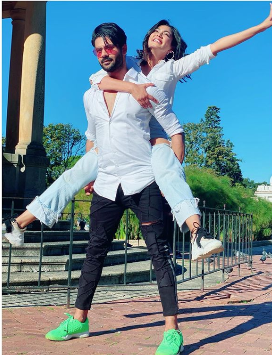 Sana Makbul on dating rumours with Vishal Aditya Singh: "A girl and a guy can be friends, why there has to be a speculation about dating?"