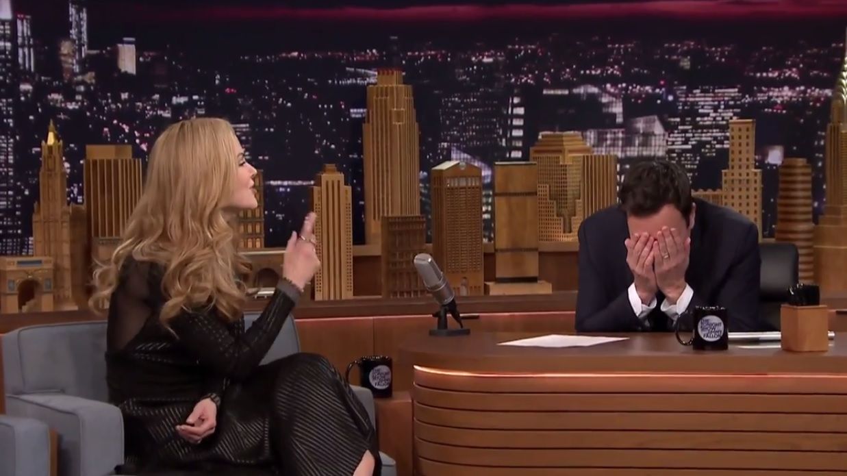 When Jimmy Fallon Blew His Chance to Date Nicole! - Video of the Day