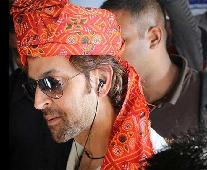 Hrithik sets off with Mohenjo-Daro shoot in Bhuj