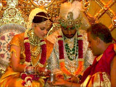 Abhishek And Aishwarya Celebrate Eight Years Of Marriage