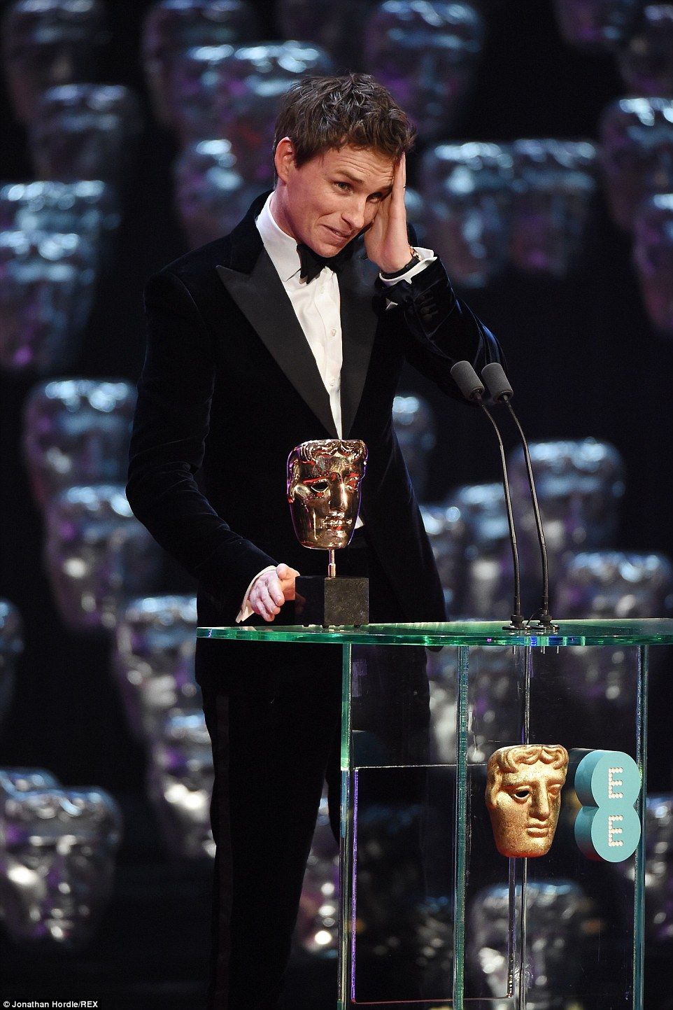 Eddie Redmayne & Felicity Jones tops BAFTAS 2015