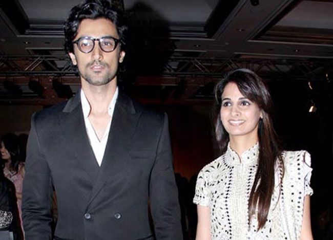 Kunal Kapoor gets hitched to Naina Bachchan secretly