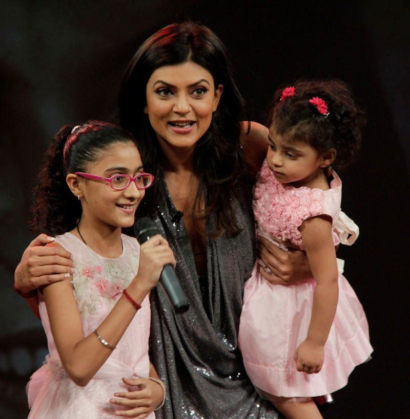 11 Celebrities Who Have Adopted Kids 