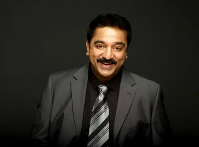 Kamal Haasan Calms Down Jallikattu Protesters