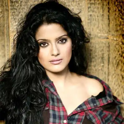 Vishakha Singh Defines Her Role In ‘Bayam Oru Payanam’ As Most Exciting Role Of Her Career 