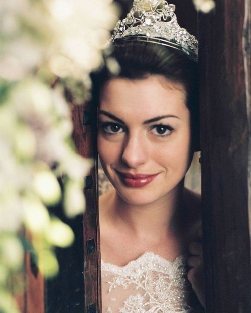 Anne Hathaway To Return As Mia Thermopolis In ‘The Princess Diaries 3’