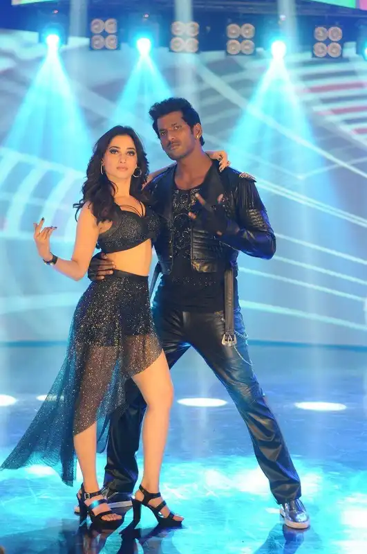 Teaser Of Vishal’s ‘Kaththi Sandai’ Is Packed With Action