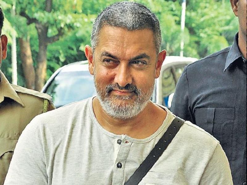 Aamir Khan Collapsed While Shooting; Diagnosed With Shoulder Injury