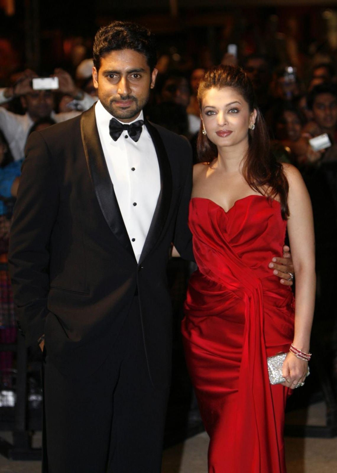 Abhishek Not Keen On Working With Aishwarya, Wants A Younger Face? 