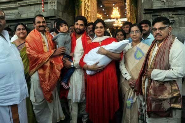 Allu Arjun Visits Tirumala With Family