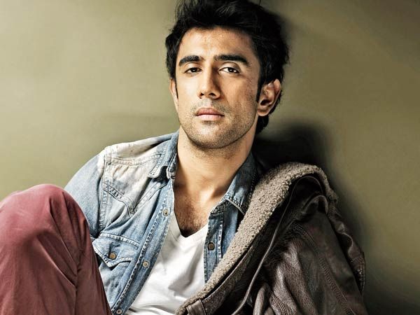Amit Sadh To Share Screen Space With Akshay Kumar In Gold