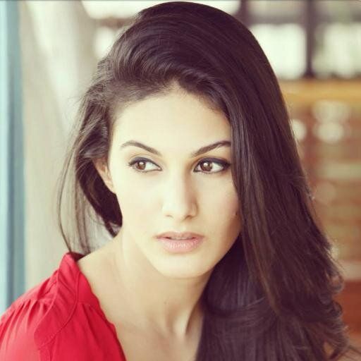 Excited To Be Working With Co-Stars My Age: Amyra Dastur
