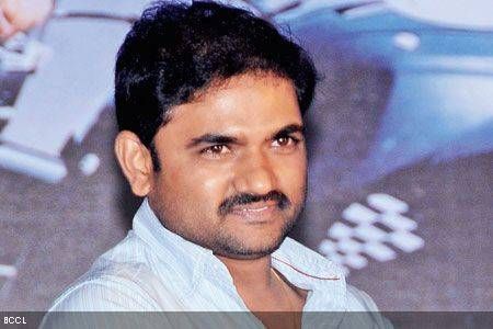 Rojulu Marayi Depicts What Love Shouldn't Be Like: Maruthi