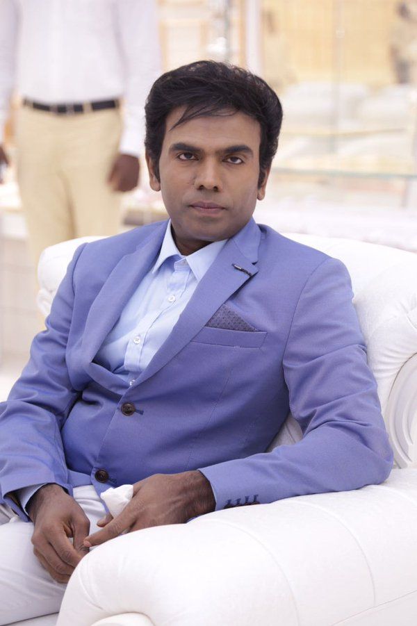 Saravana Stores Owner To Make His Acting Debut With Nayanthara