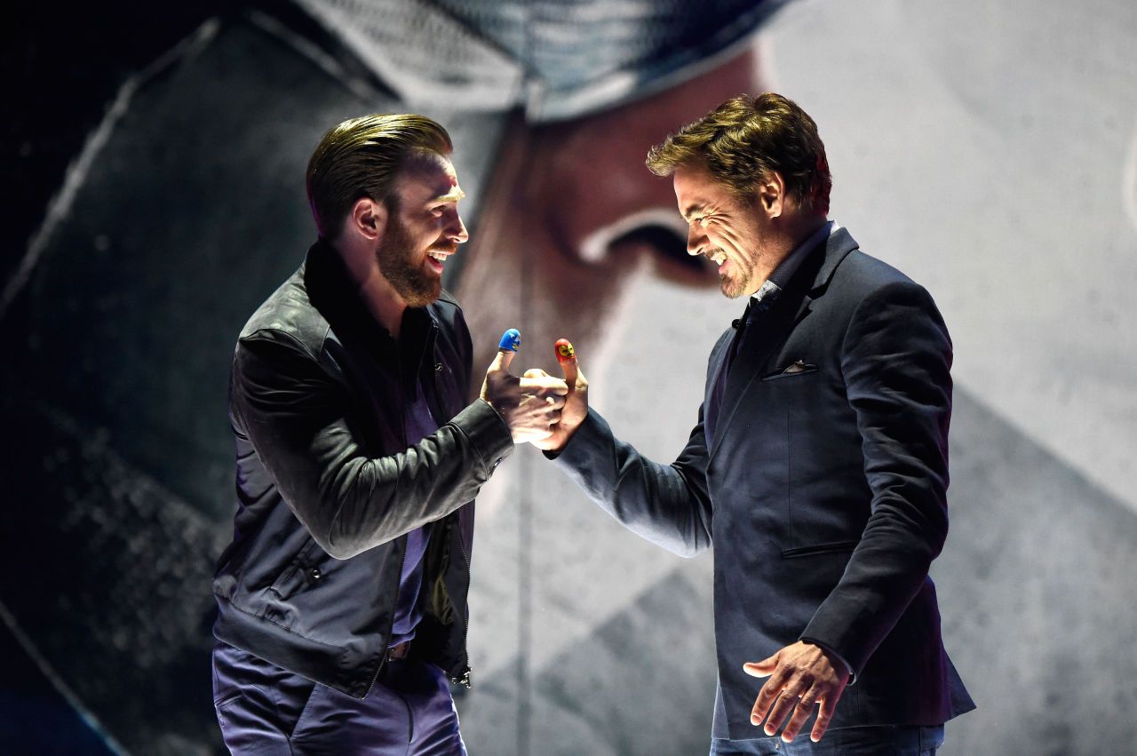 Thumb War For Captain America And Iron Man