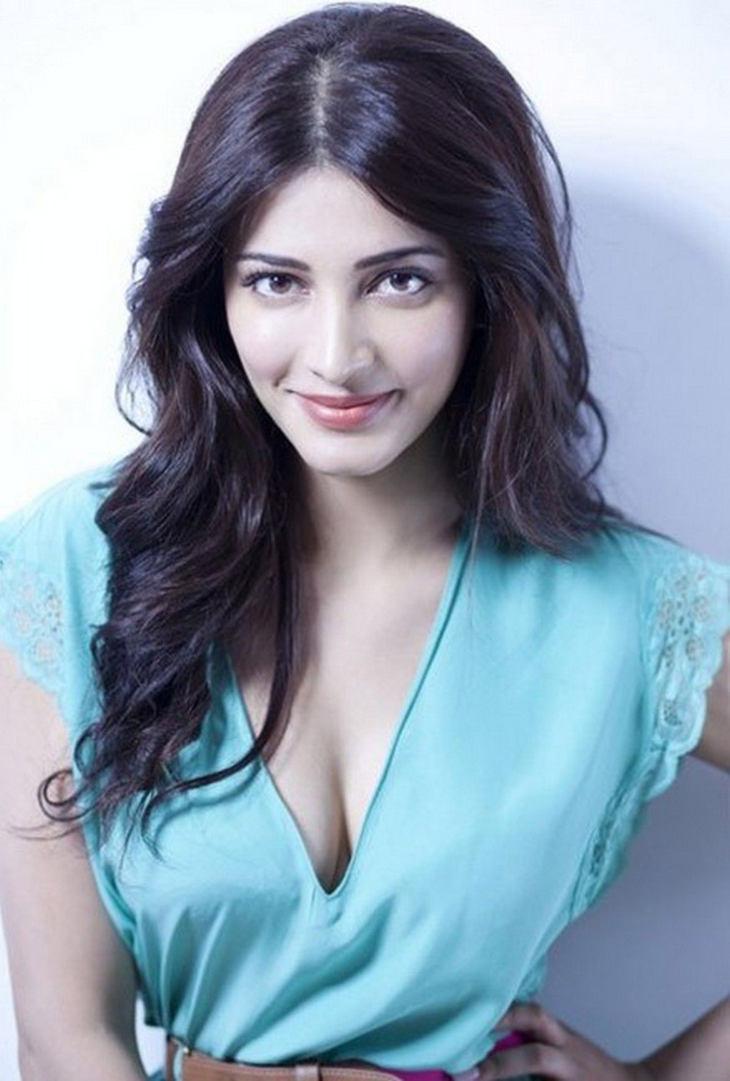 Actress Shruti Haasan Joins Hand With Hotstar For Tamil Audiences