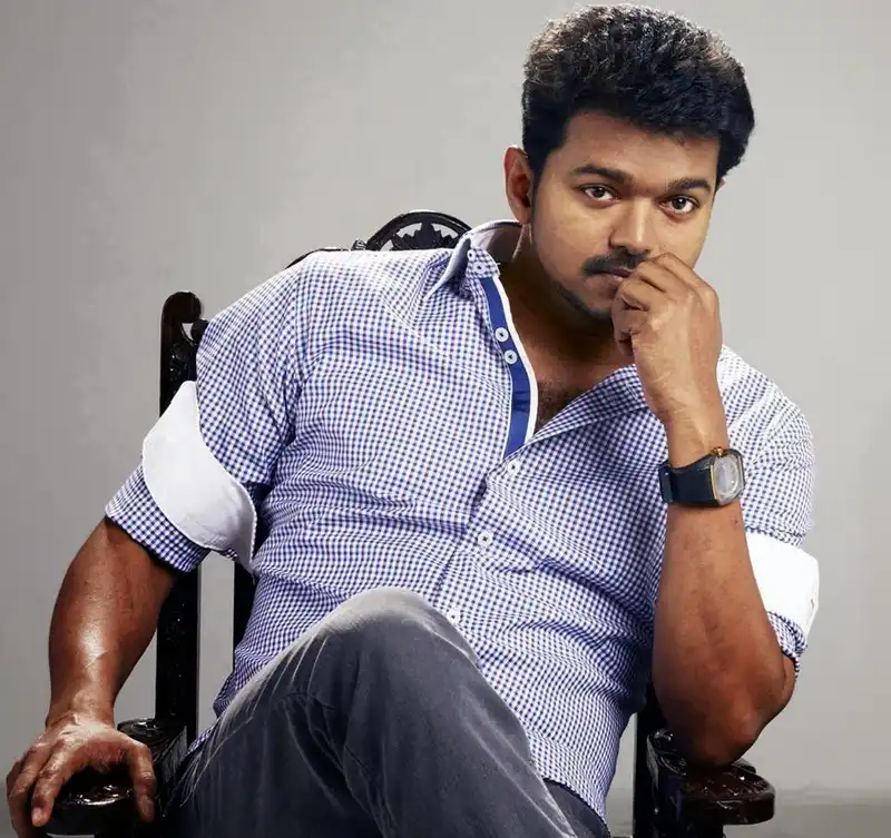 Vijay Secretly Visits Temple To Offer Prayers 