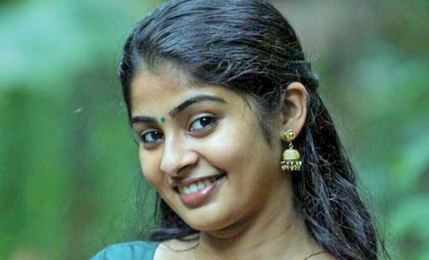 Swathy To Make Her Kollywood Debut with Ilai