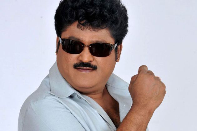 Jaggesh taunts Upendra on Twitter