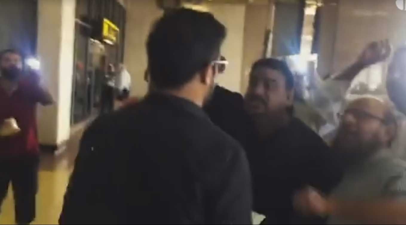 Protesters Threaten Kabir Khan At Karachi Airport 