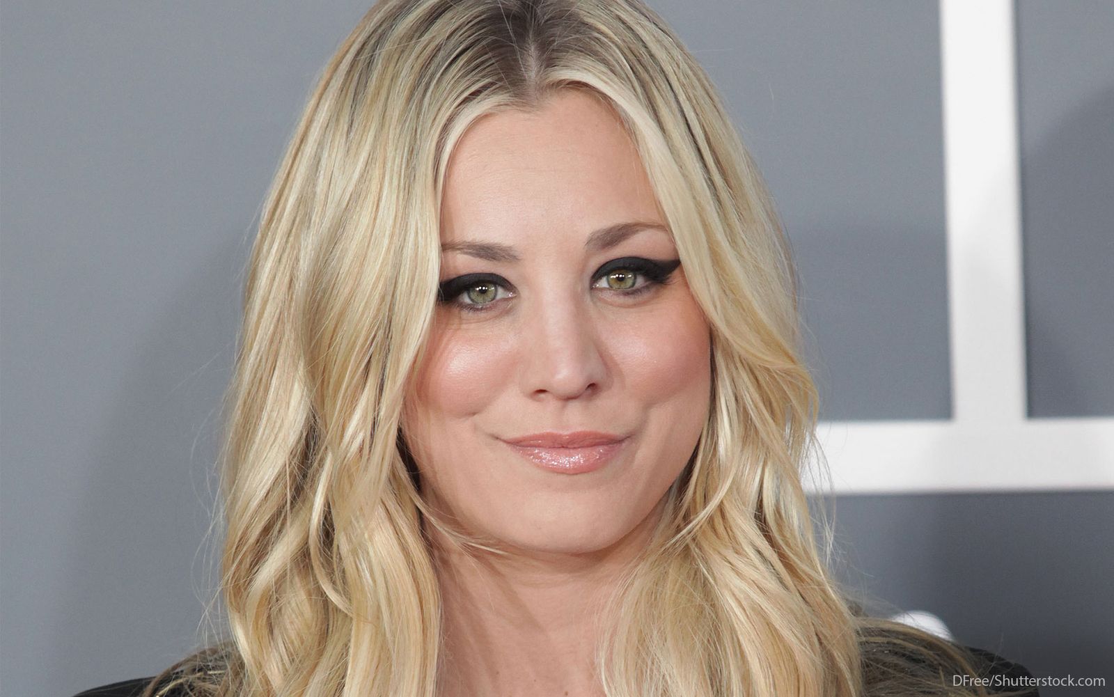 Kaley Cuoco Apologizes For Mishandling American Flag