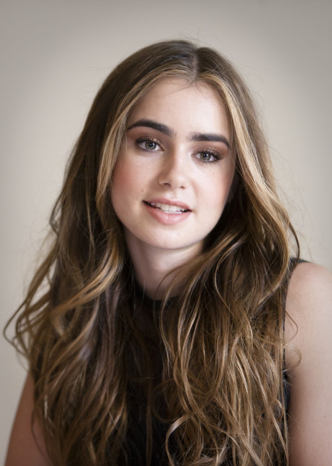 Lily Collins Opens About Struggling With Eating Disorders
