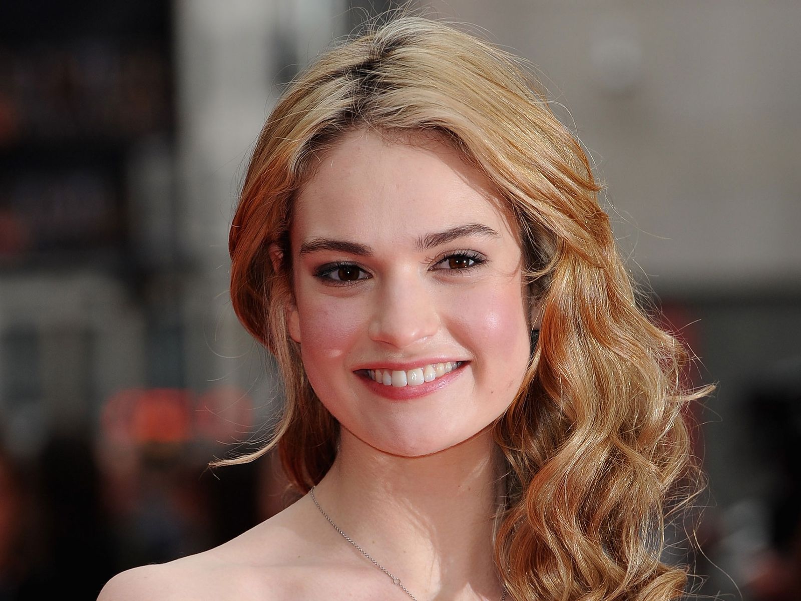 Lily James To Play Trudy Ederle In Young Woman And The Sea