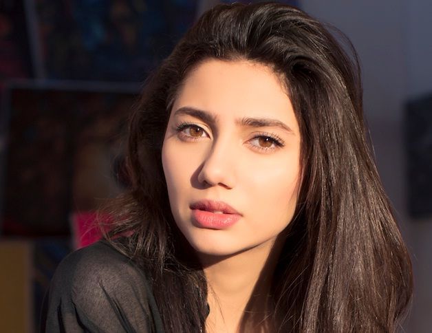 Mahira Khan Finally Breaks Her Silence On Her Bollywood Bashing Viral Video!